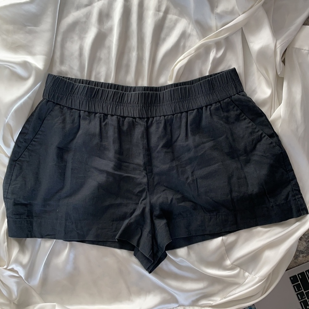 A new day linen pullover shorts - Picture 6 of 8